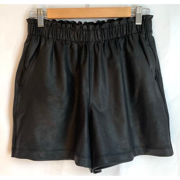 Athleta  Gleam High-Waisted Faux Leather Black Shorts, Sz XS - Picture 2 of 6